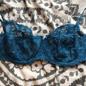 Chantelle bra 34DD/32DDD